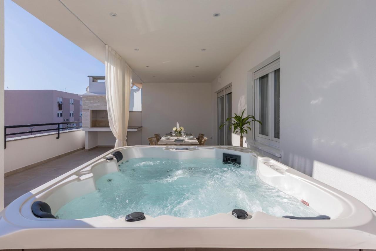 Luxury Rooftop Apartment Zalato Split Exterior photo
